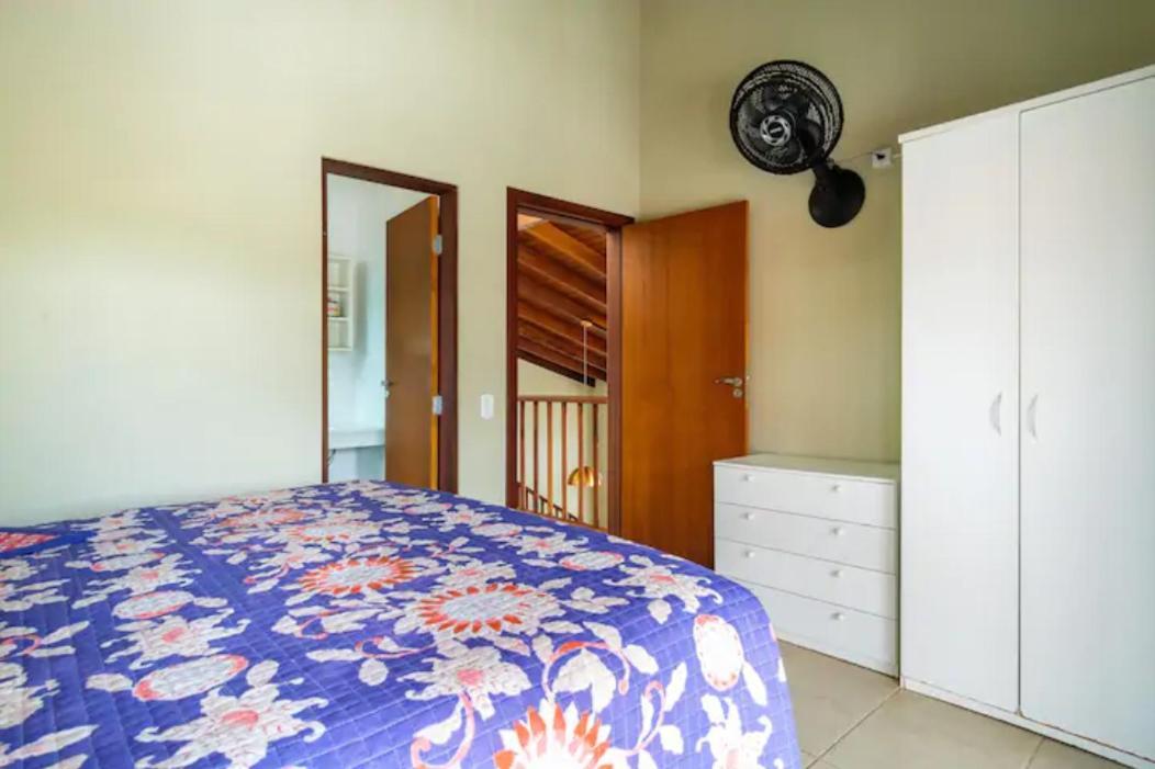 Casa de férias Do Sape: Beachfront With Pool And Pizza Oven